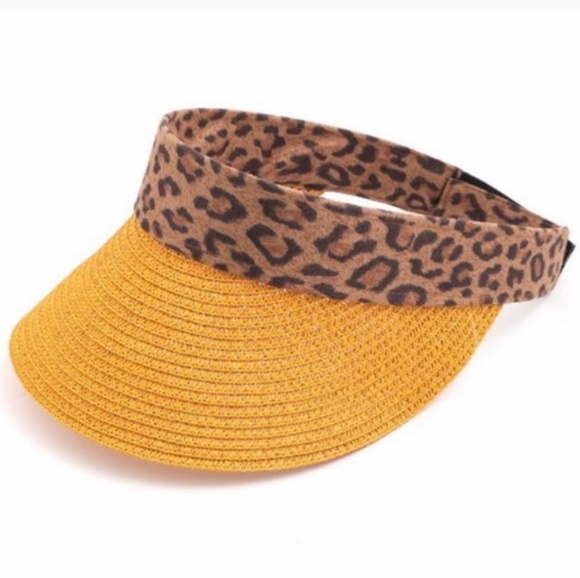 Accessories - Leopard visor